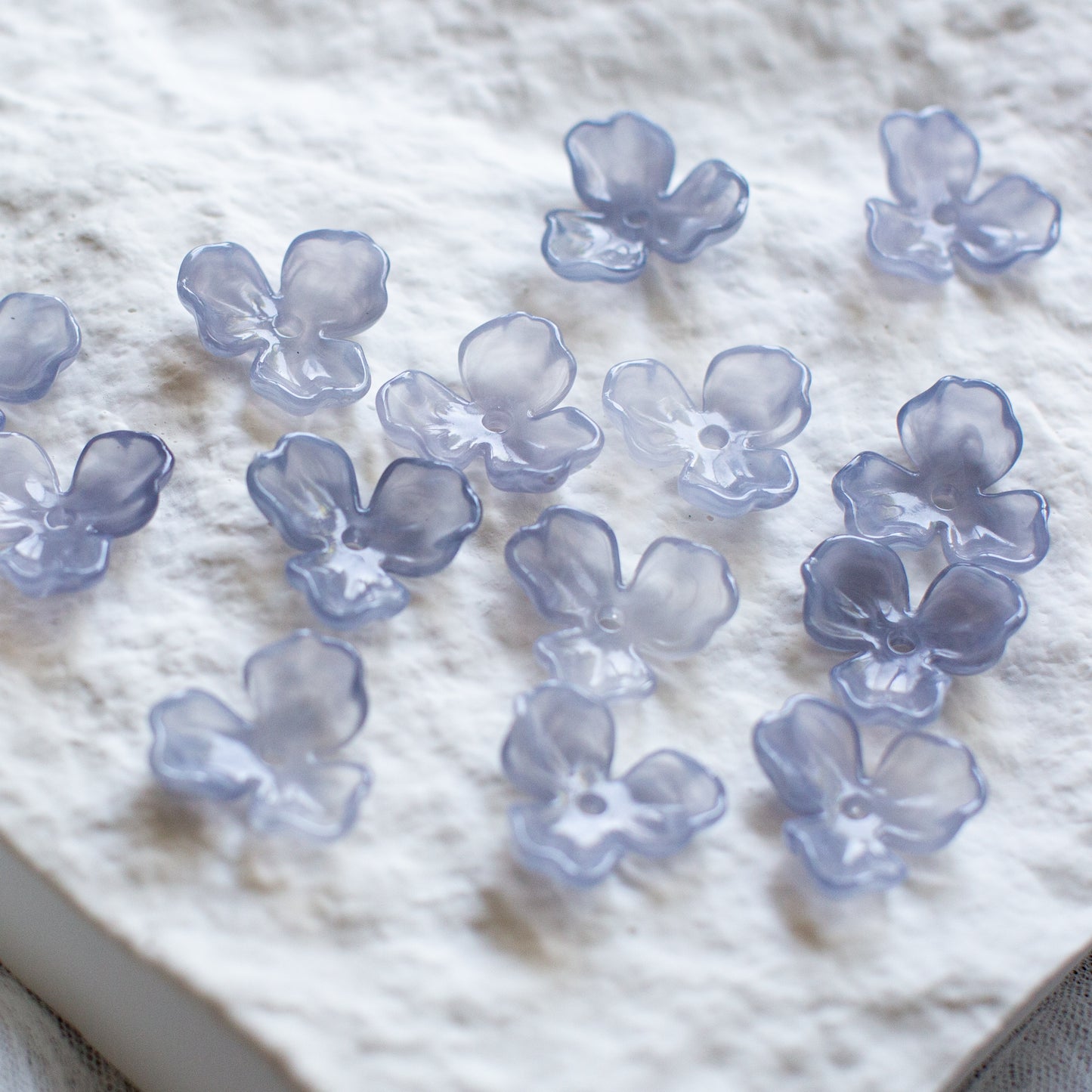 *6個* 樹脂フラワービーズ ペールパープル  フラワーチャーム フラワーカボション PS-0062