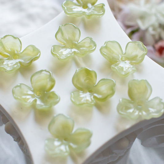 *6個* 樹脂フラワービーズ ペールグリーン  フラワーチャーム フラワーカボション PS-0063